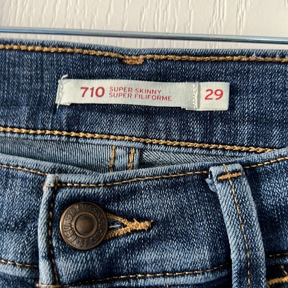Levi’s 710 Super Skinny Jeans - Picture 3 of 3